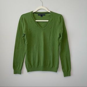 Tommy Hilfiger green vneck long sleeve shirt,Sz Sp